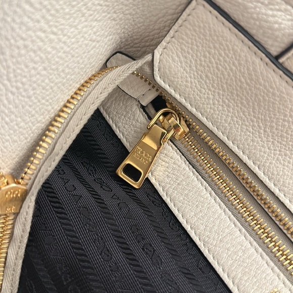 Authentic Prada Tote bag - Picture 6 of 13